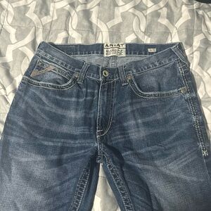 Relaxed bootcut ariat jeans 32x30